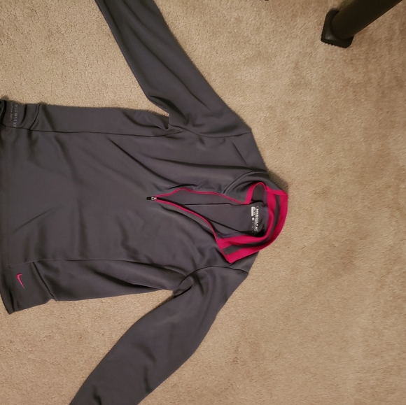 Nike Dri-Fit Top Bundle - Picture 4 of 9